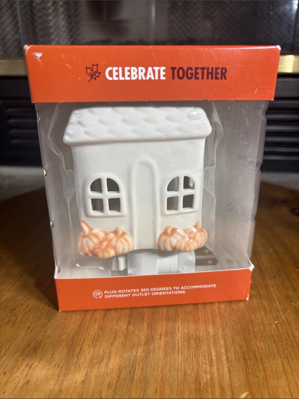 Celebrate Together Fall Night Light White House Pumpkins Autumn GIFT NEW